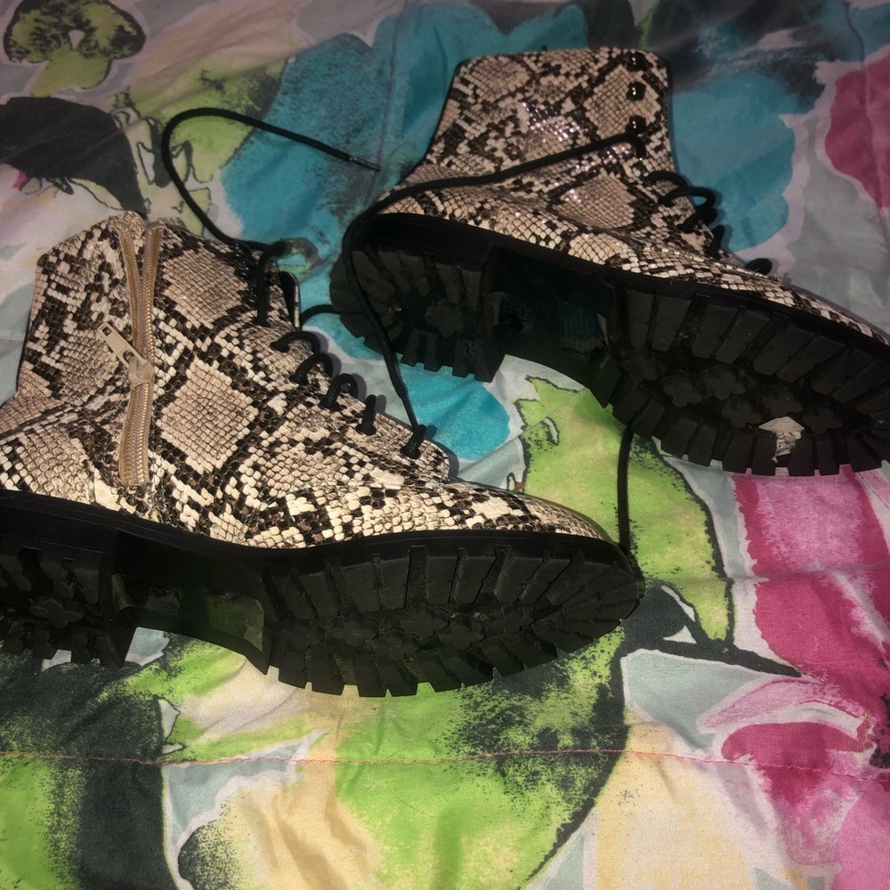 Womens Express snakeskin combat boots with rhinestone detail size 7.5